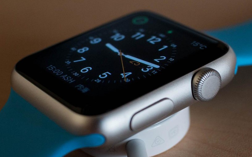 Apple Watch Vibrates but No Notification